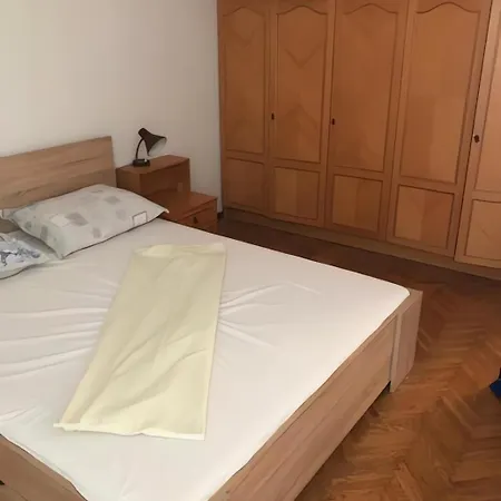 Spacious Budget Apartment
