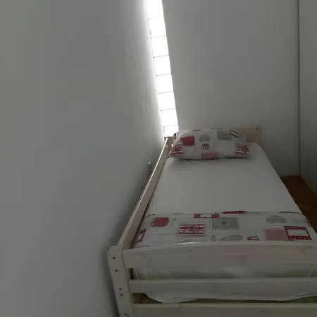 Apartment Spacious Budget Split