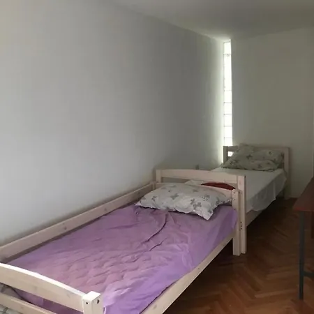 Spacious Budget * Σπλιτ